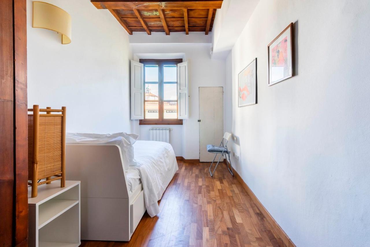 Apartment Pilastri 44 Florence