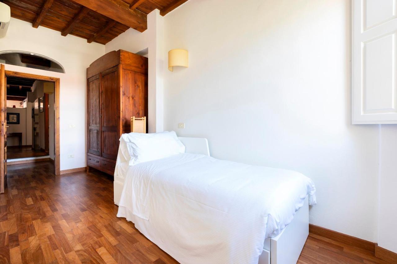 Pilastri 44 * Florencia